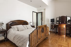 The Magnolia - Sophisticated Residence