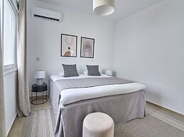 Sanders White Mountains - Nice Villa With Pool