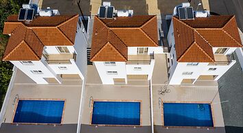 Sanders White Mountains - Nice Villa With Pool