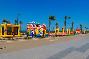 1relax in a Fully Equipped Beachfront Chalet