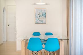 Adelos Maisonette Near Vouliagmeni Beach