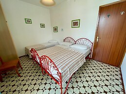Townhouse With Private Garden