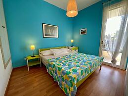 Spacious House for 6 With Pool and Garden