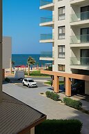Sea Breeze Family Home