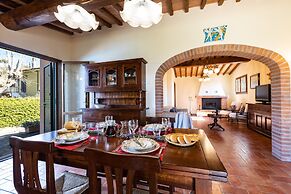 Captivating 1-bed Villa With Pool in Tuscany
