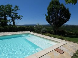 Captivating 1-bed Villa With Pool in Tuscany