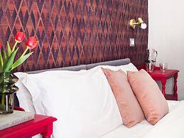 Home for Large Groups, Comfort and Style