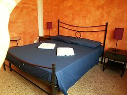 B b Oasis Passion Fiera - Triple Room With Wifi and Ac, External Bathr