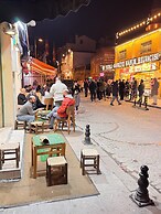 RENOVA OLD CiTY