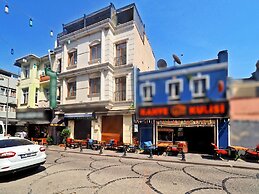 RENOVA OLD CiTY HOTEL