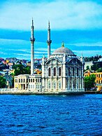 RENOVA OLD CiTY HOTEL