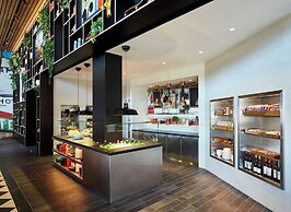 citizenM Seattle Pioneer Square