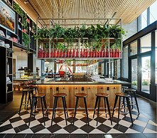 citizenM Seattle Pioneer Square