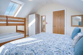 The Chaffhouse - 4 Bedroom - Llangennith