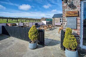 The Chaffhouse - 4 Bedroom - Llangennith