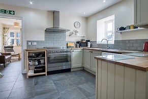 The Chaffhouse - 4 Bedroom - Llangennith