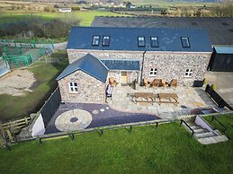 The Chaffhouse - 4 Bedroom - Llangennith