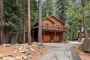 Truckee Pines Retreat Game Room & Forest Views