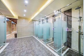 Howard Johnson By Wyndham Lake Serenity Hotel Neijiang