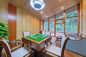 Howard Johnson By Wyndham Lake Serenity Hotel Neijiang