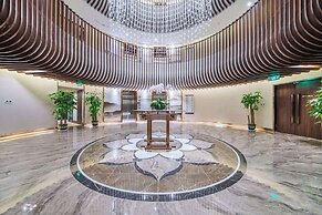 Howard Johnson By Wyndham Lake Serenity Hotel Neijiang