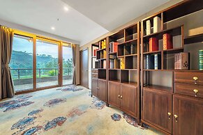 Howard Johnson By Wyndham Lake Serenity Hotel Neijiang