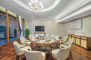 Howard Johnson By Wyndham Lake Serenity Hotel Neijiang