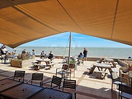 Cosy Static Caravan on East Mersea Island