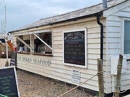 Cosy Static Caravan on East Mersea Island