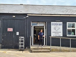 Cosy Static Caravan on East Mersea Island