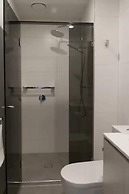 New Spacious 2 Bedroom With Gorgeous City Views