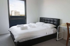 New Spacious 2 Bedroom With Gorgeous City Views