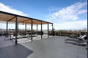 New Spacious 2 Bedroom With Gorgeous City Views