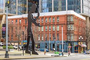 Reside Seattle Downtown, a Wyndham Residence