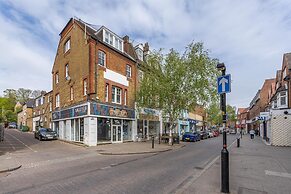 Stansted Airport & Bishops Stortford Town Centre Professional Apartmen