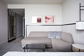 Hyatt Place Melbourne, Caribbean Park