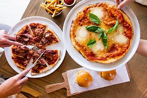 Hyatt Place Melbourne, Caribbean Park