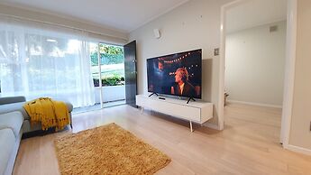 Herne Bay Gem Near Beach - Carpark