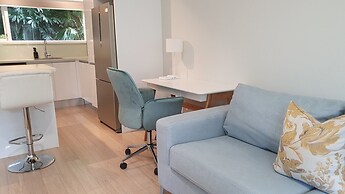 Herne Bay Gem Near Beach - Carpark