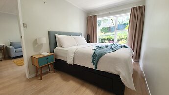 Herne Bay Gem Near Beach - Carpark