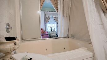 Heber Senator Bed and Breakfast