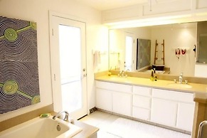 Hanalei Dream 5 Bedroom Home by RedAwning