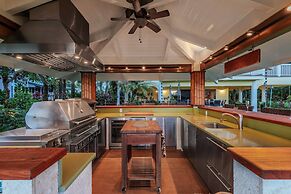 Hanalei Dream 5 Bedroom Home by RedAwning