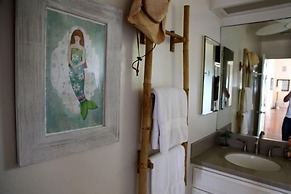 Hanalei Dream 5 Bedroom Home by RedAwning