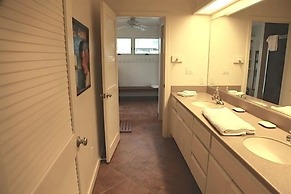 Hanalei Dream 5 Bedroom Home by RedAwning