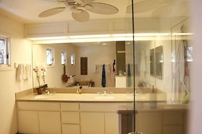 Hanalei Dream 5 Bedroom Home by RedAwning