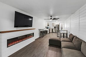 Beautiful Ski-in/ski-out Condo Located On The Eagle Point Resort! 1 Be