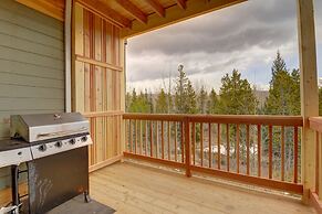 Prospector Point E 4br 3.5ba 4 Bedroom Townhouse by RedAwning