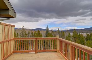 Prospector Point E 4br 3.5ba 4 Bedroom Townhouse by RedAwning