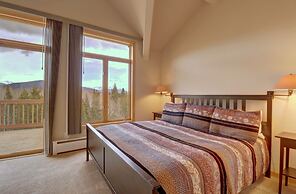 Prospector Point E 4br 3.5ba 4 Bedroom Townhouse by RedAwning